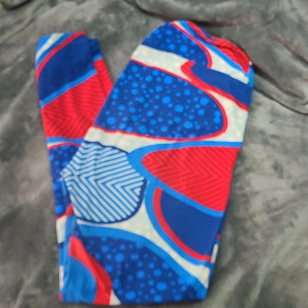 Lularoe TC leggings in red and blue